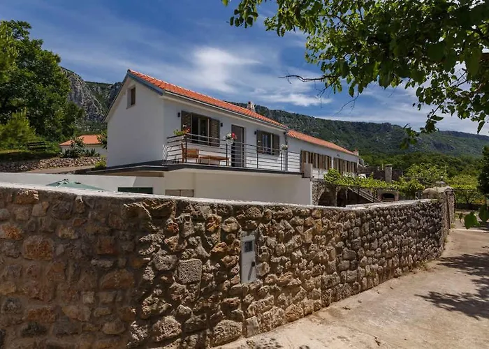 Unit_type_terraced_house With Pool 55425